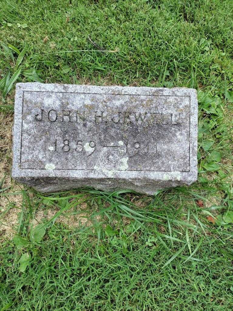 John H. Jewell's grave. Photo 3