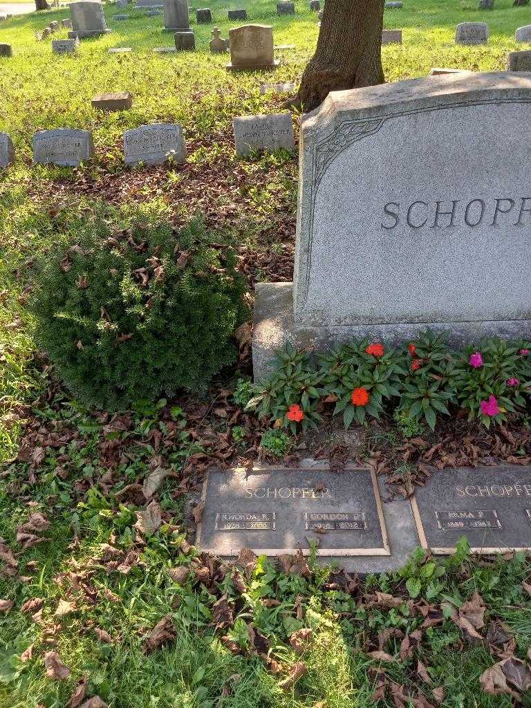 Gordon P. Schopfer's grave. Photo 3