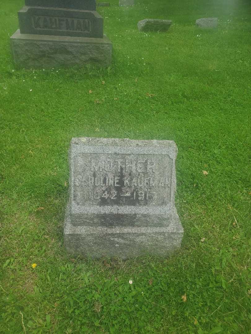 Caroline Kaufman's grave. Photo 3