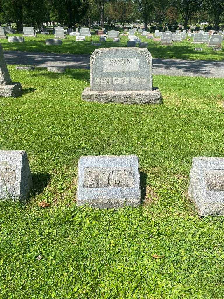 John W. Ventura's grave. Photo 2