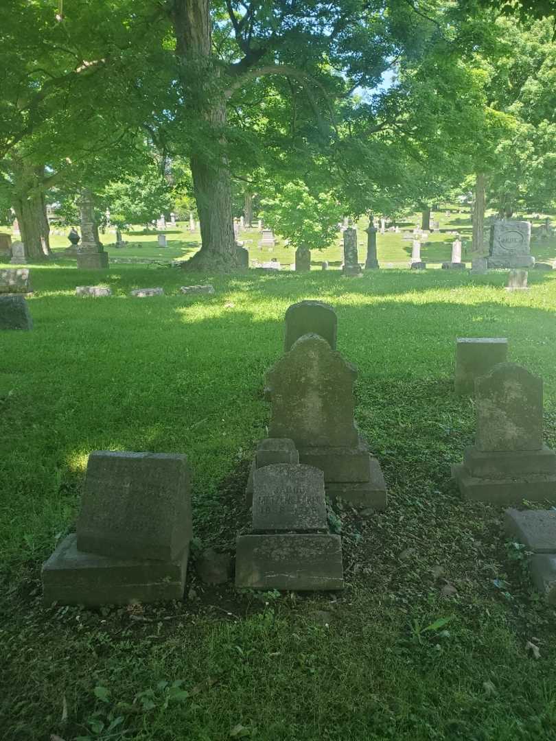 Jacob Metzeneacker's grave. Photo 1