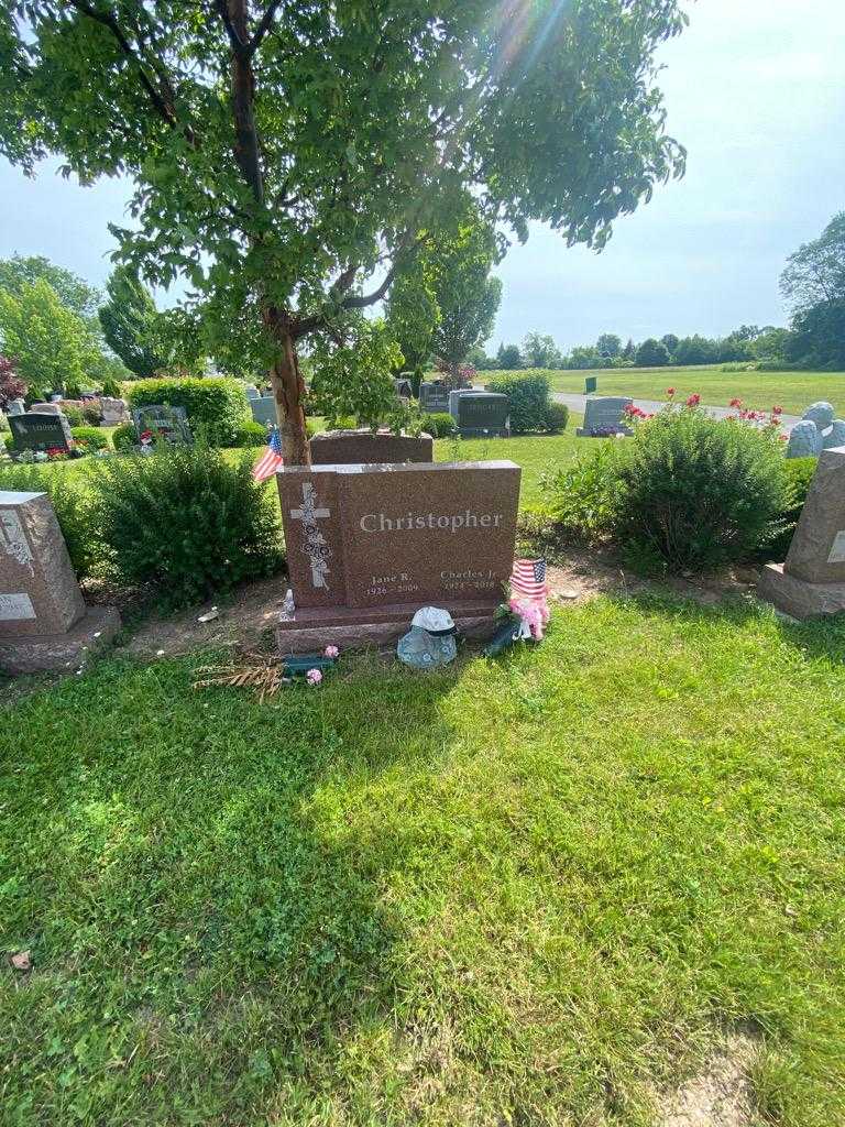 Jane R. Christopher's grave. Photo 1