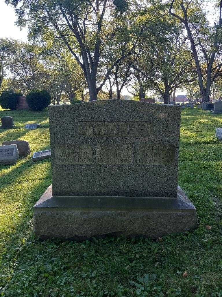 Minnie J. Fuller's grave. Photo 3