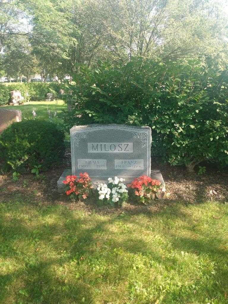 Wilma Milosz's grave. Photo 1