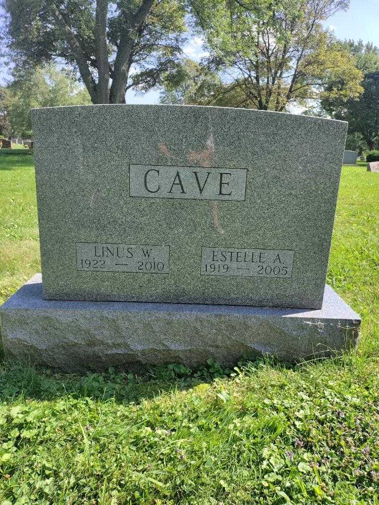 Estelle A. Cave's grave. Photo 2