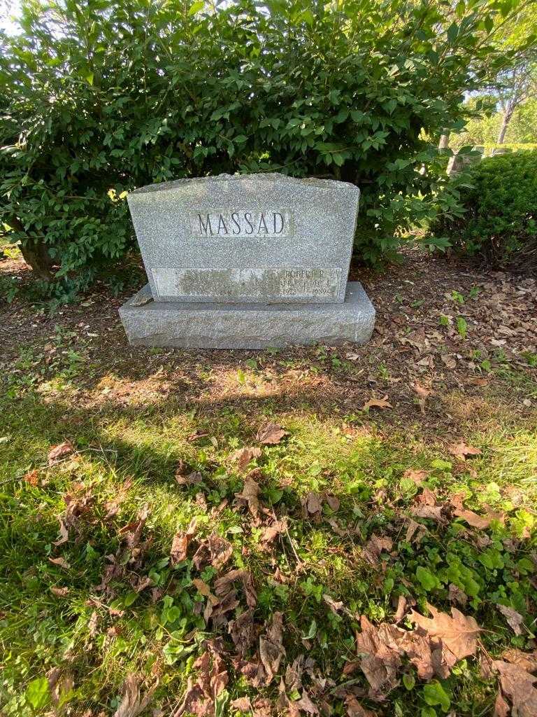 Robert R. Massad's grave. Photo 1