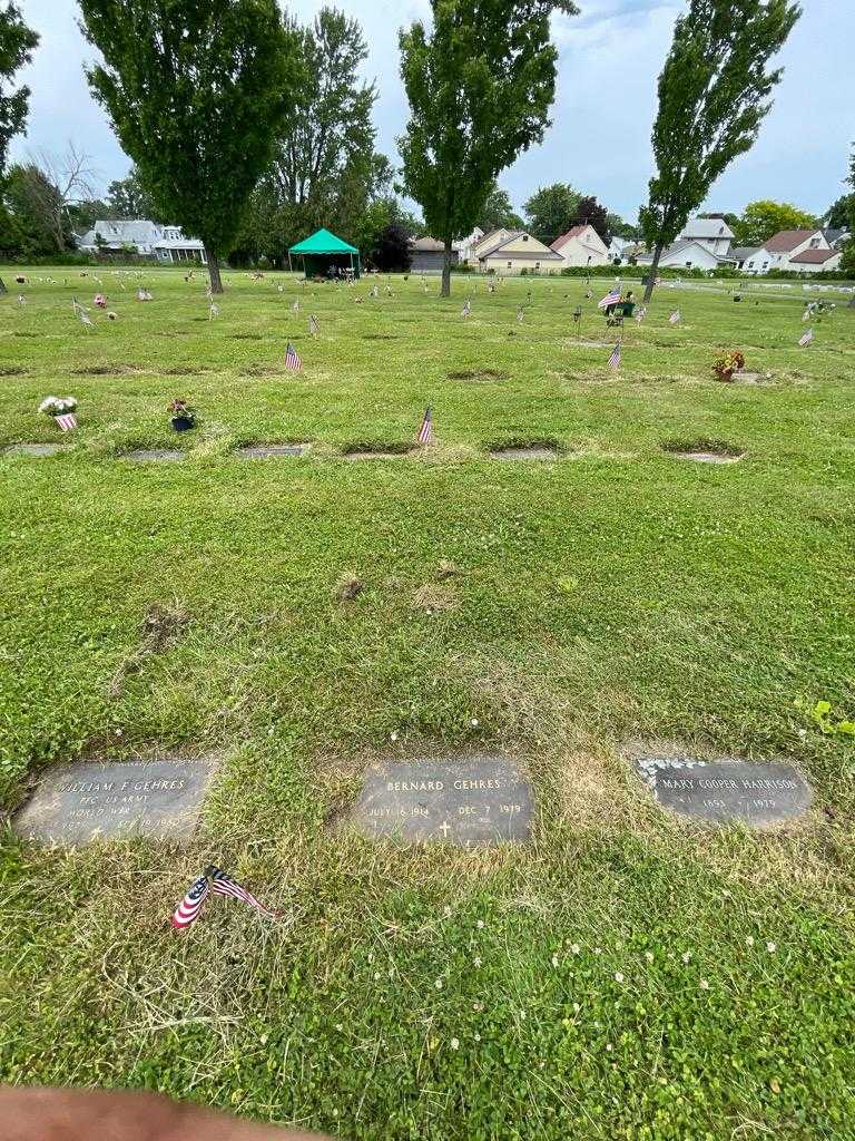 Bernard Gehres's grave. Photo 1