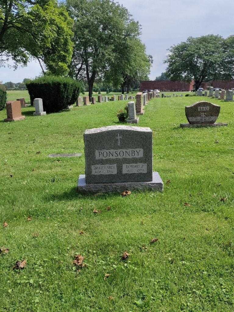 Emily Ponsonby Carey's grave. Photo 3