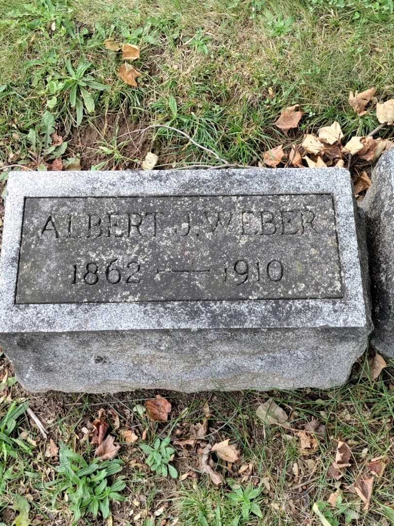 Albert J. Weber's grave. Photo 3
