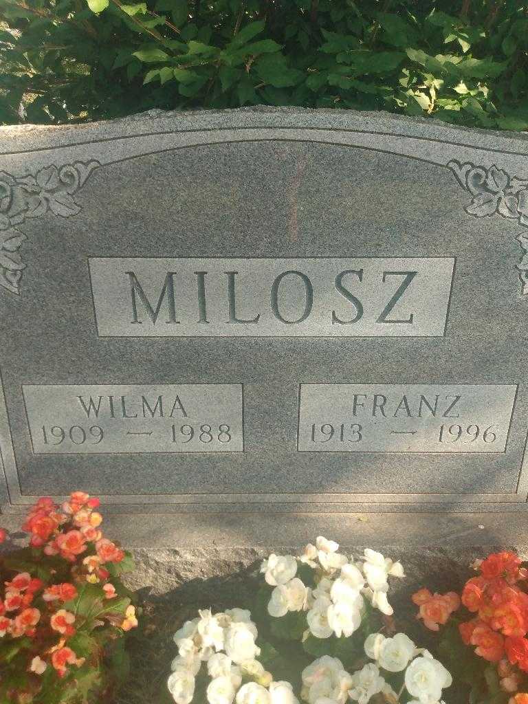 Wilma Milosz's grave. Photo 3