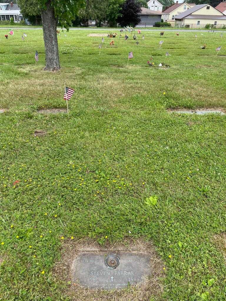 Steven Ferrar's grave. Photo 2