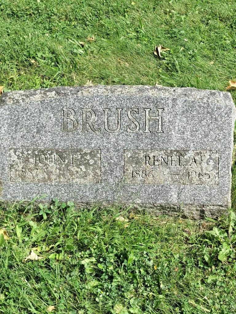 Renee A. Brush's grave. Photo 3