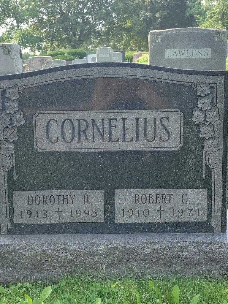 Robert C. Cornelius's grave. Photo 3