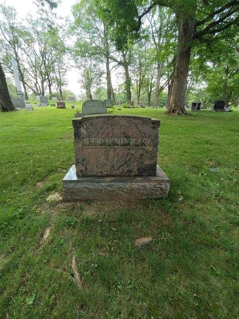 Suzanne E. Scheninger's grave. Photo 1