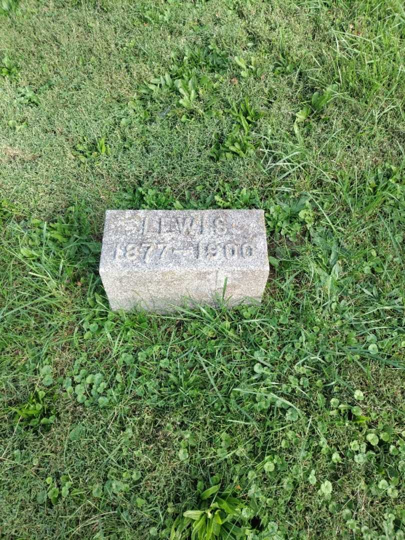 Lewis F. Kuntzsch's grave. Photo 2