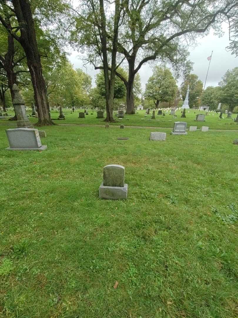 Henrietta Gwynn Buchholz's grave. Photo 1