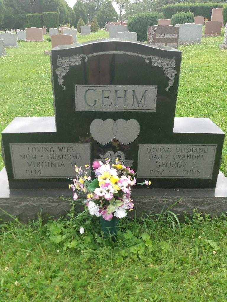 Virginia M. Gehm's grave. Photo 2