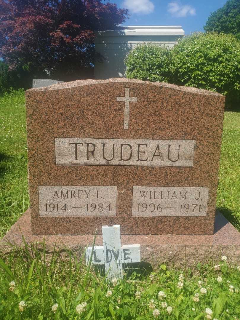 Amrey L. Trudeau's grave. Photo 3