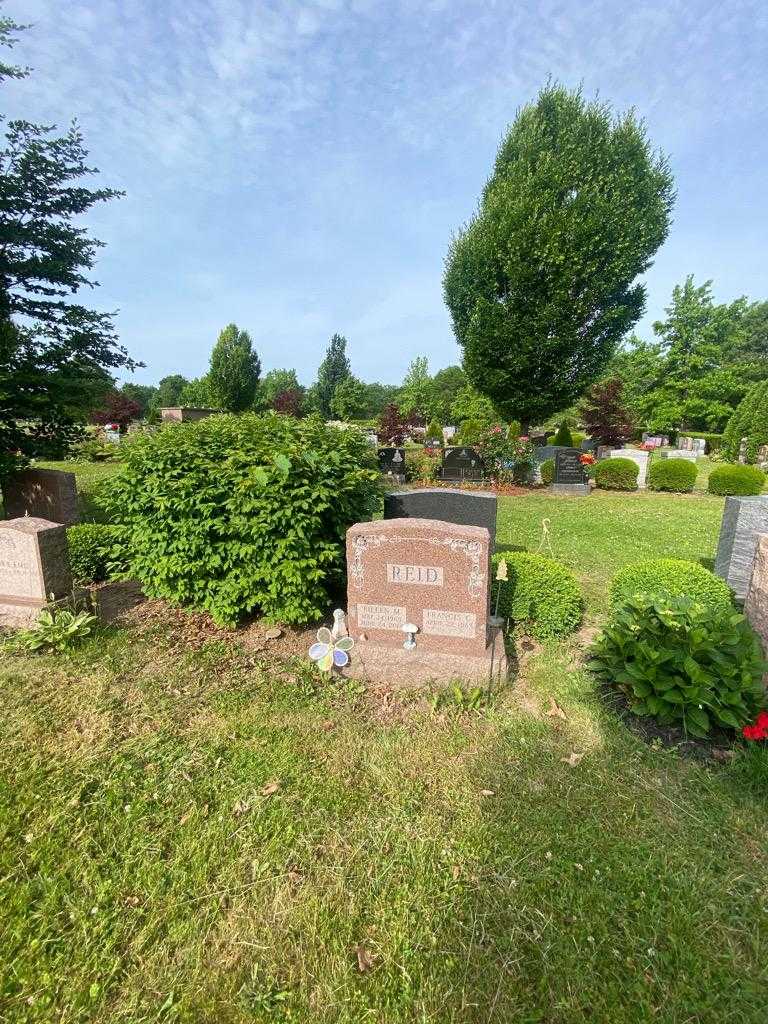 Eileen M. Reid's grave. Photo 1