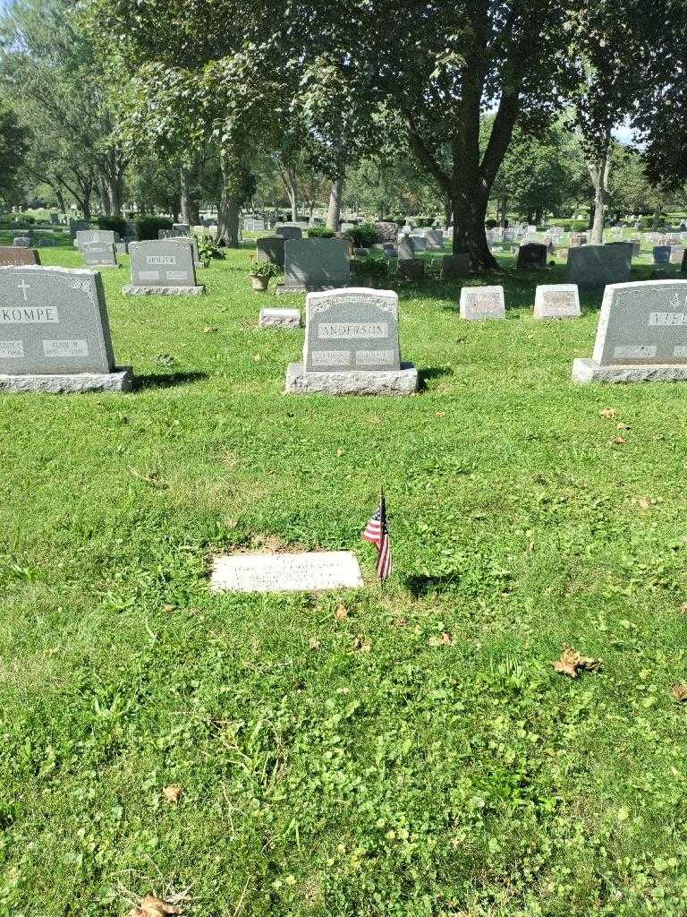 John S. Anderson's grave. Photo 1