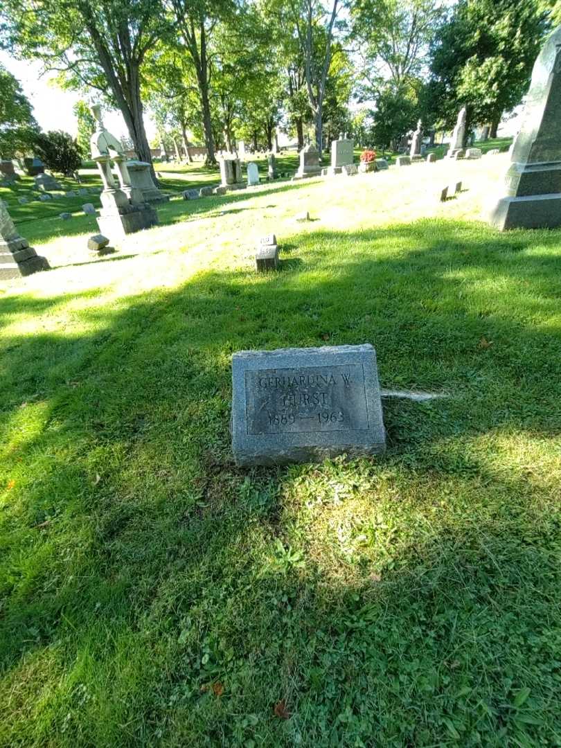 Gerhardina W. Hurst's grave. Photo 1