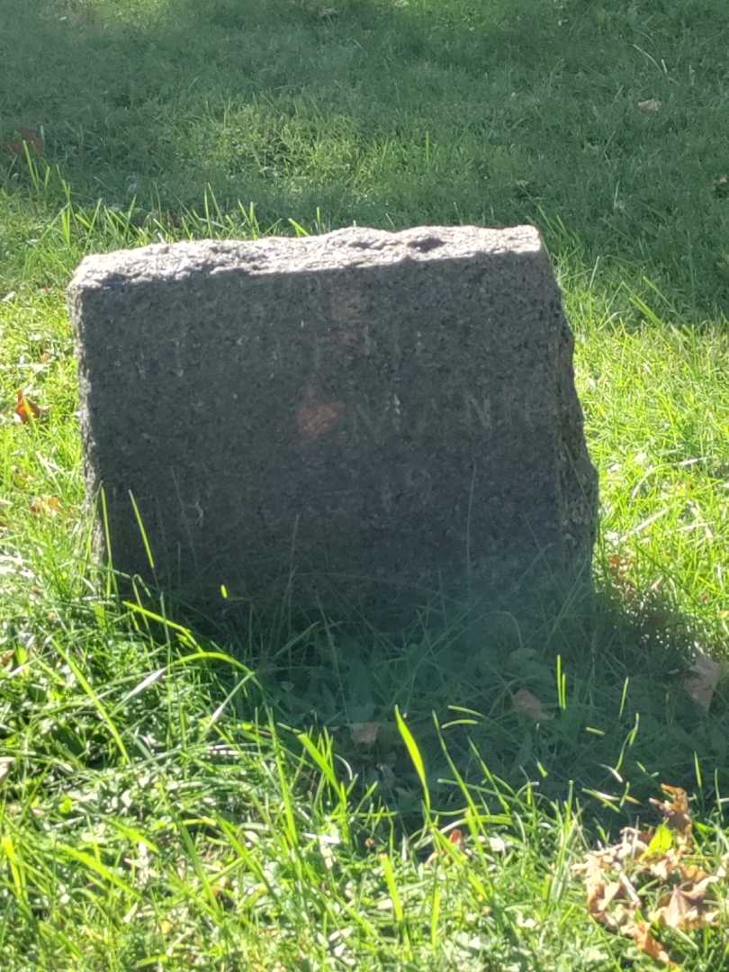 Elizabeth Mann's grave. Photo 3