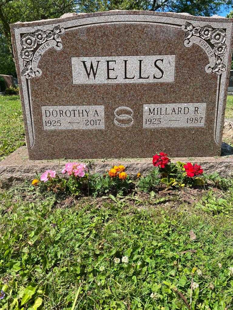 Millard R. Wells's grave. Photo 2