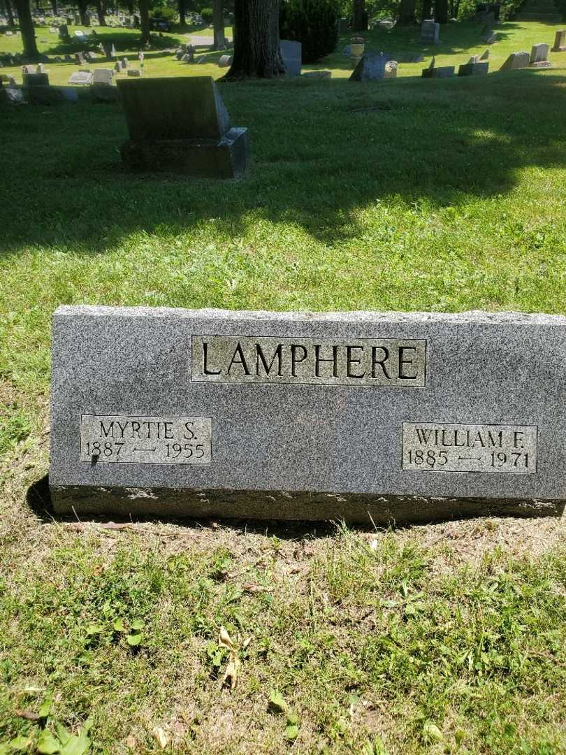 William F. Lamphere's grave. Photo 3