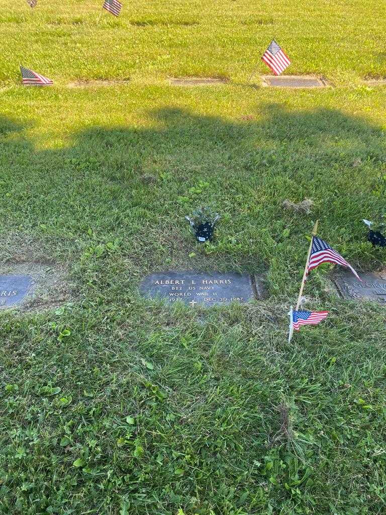 Albert L. Harris's grave. Photo 3