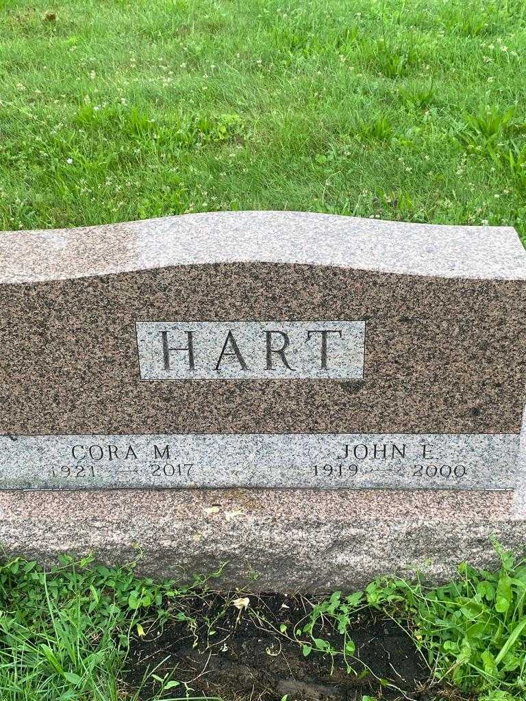 Cora M. Hart's grave. Photo 3