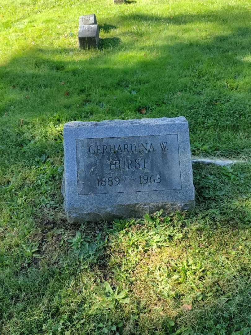 Gerhardina W. Hurst's grave. Photo 2