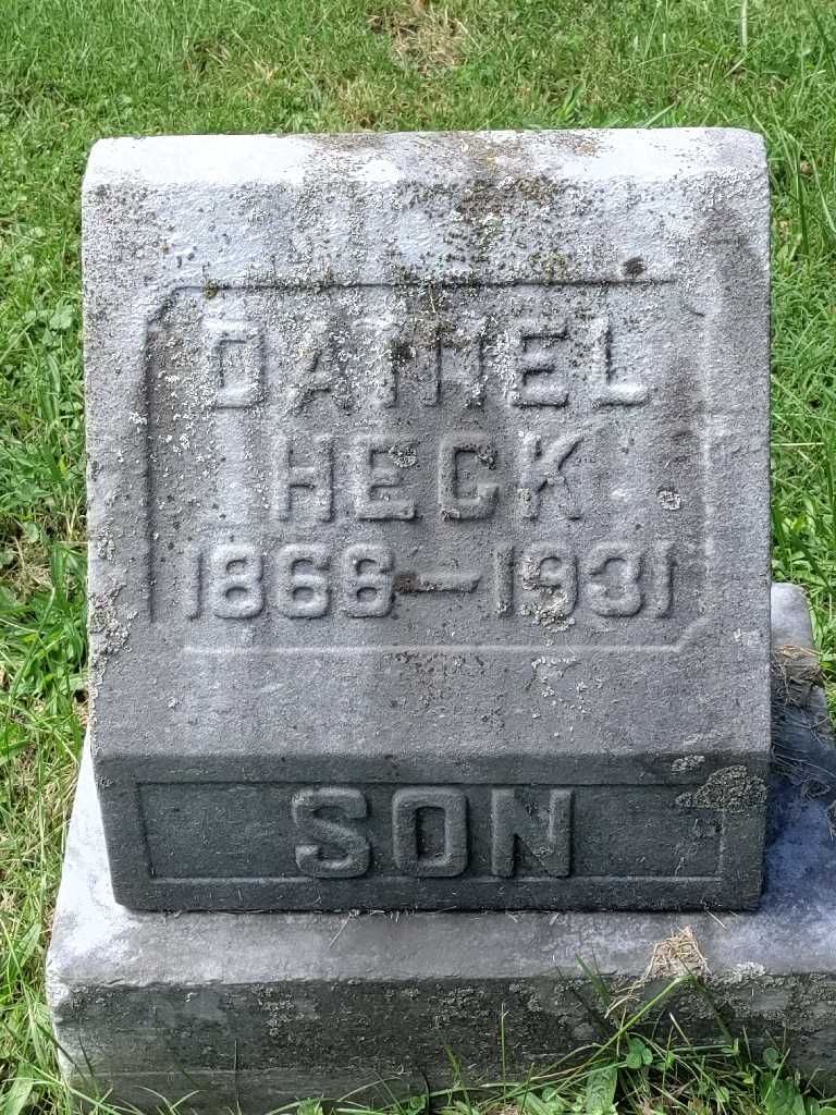 Daniel Heck's grave. Photo 3