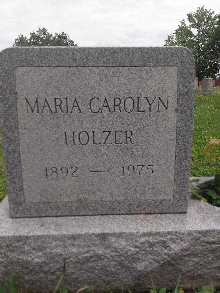 Maria Carolyn Holzer's grave. Photo 3