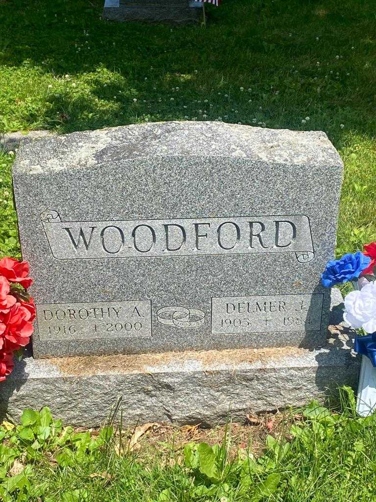 Dorothy A. Woodford's grave. Photo 3