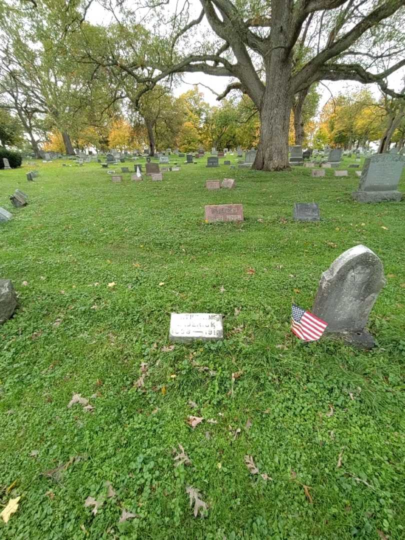 Catherine Laderick's grave. Photo 1
