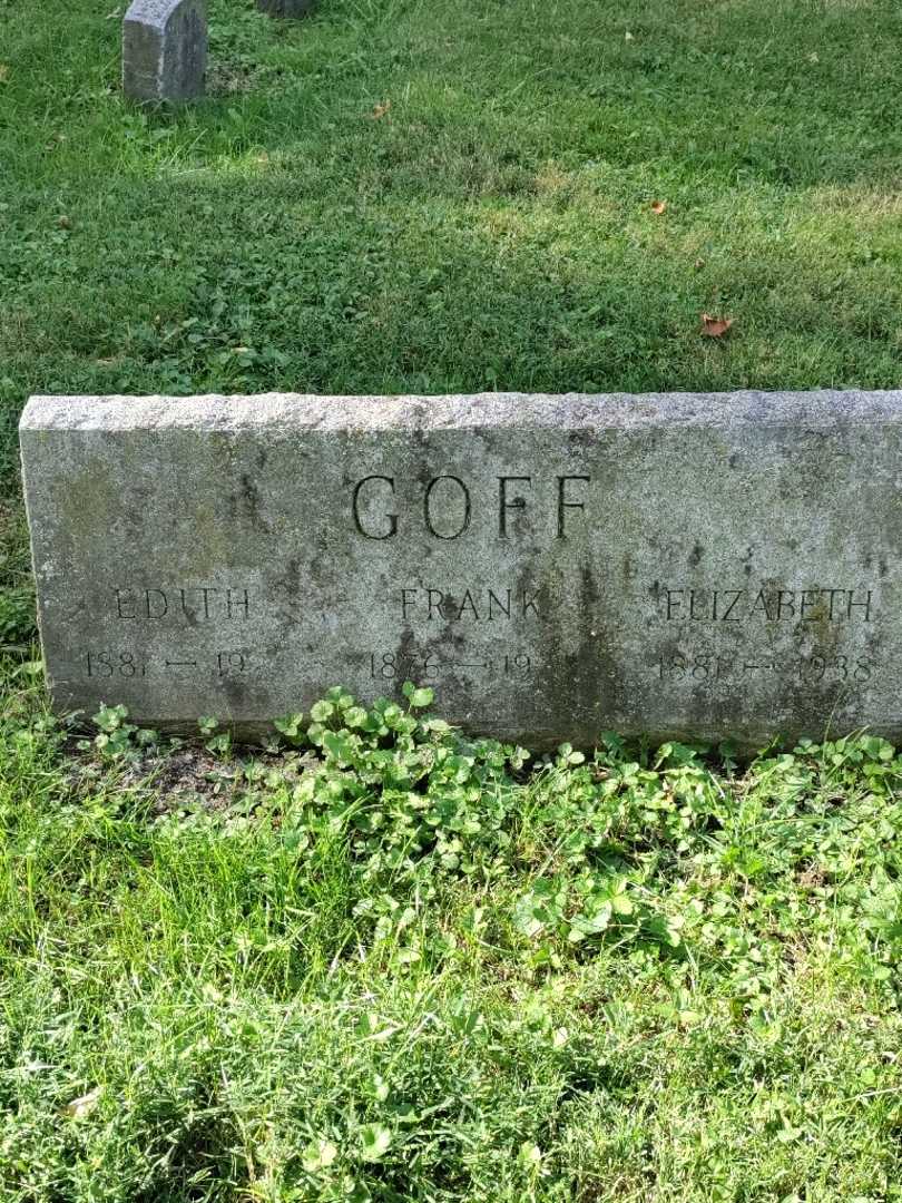 Frank Goff's grave. Photo 3