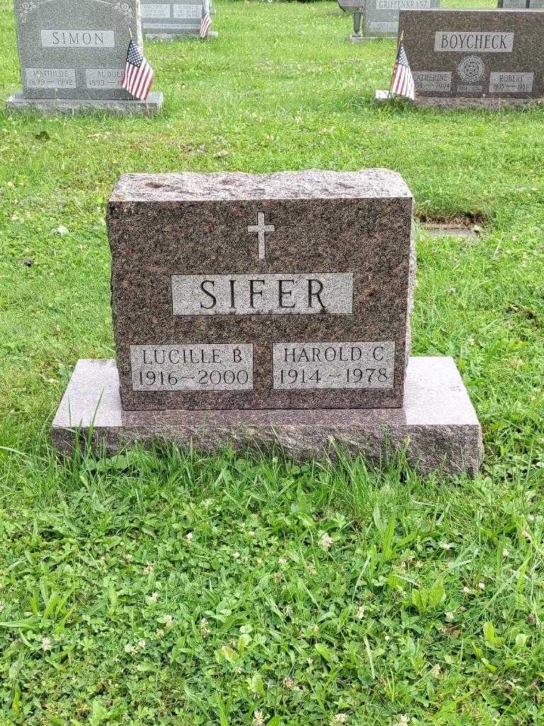 Harold C. Sifer's grave. Photo 2