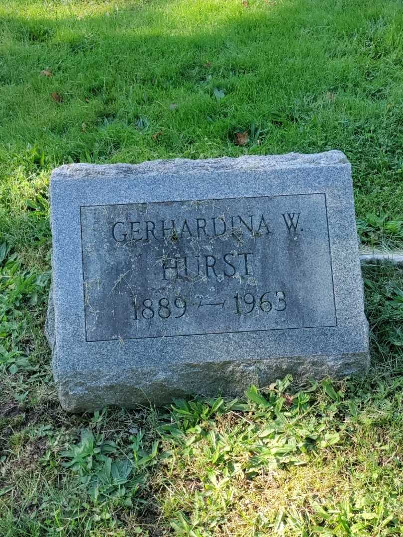 Gerhardina W. Hurst's grave. Photo 3