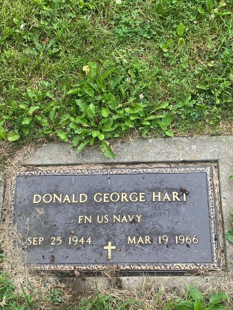 Donald George Hart's grave. Photo 3