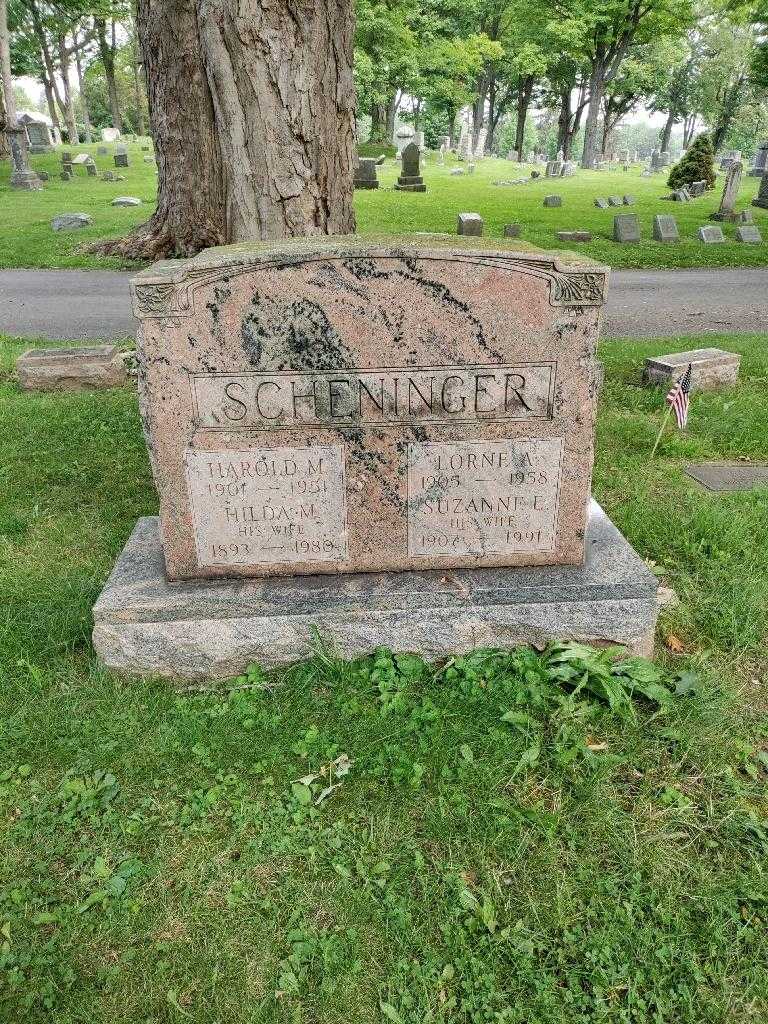 Harold M. Scheninger's grave. Photo 1