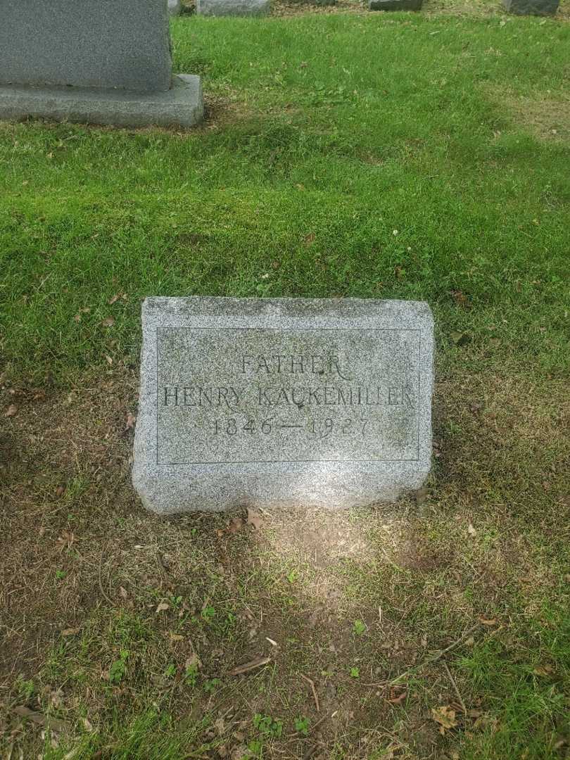 Henry Kaukemiller's grave. Photo 2