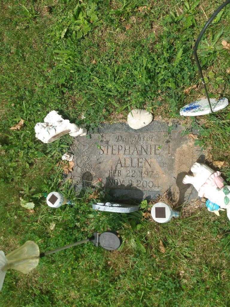 Stephanie L. Allen's grave. Photo 3