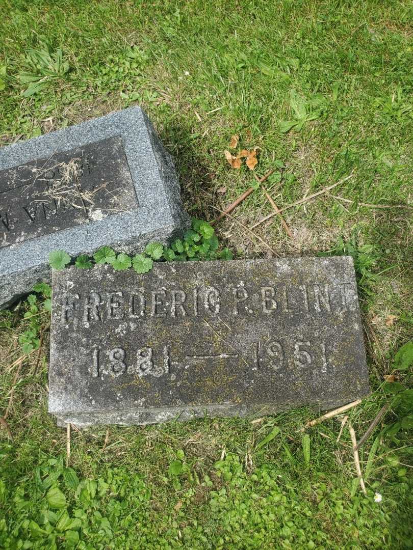 Frederick P. Blint's grave. Photo 4