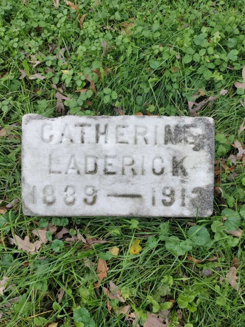 Catherine Laderick's grave. Photo 3