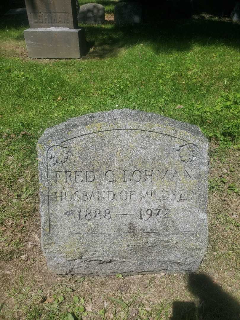 Fred C. Lohman's grave. Photo 3