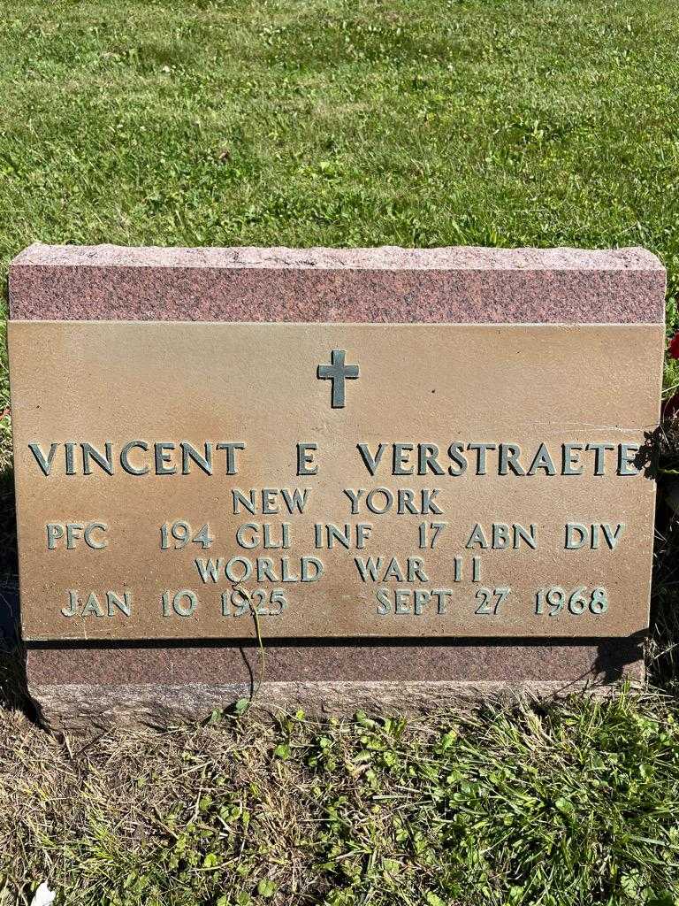 Vincent E. Verstraete's grave. Photo 3