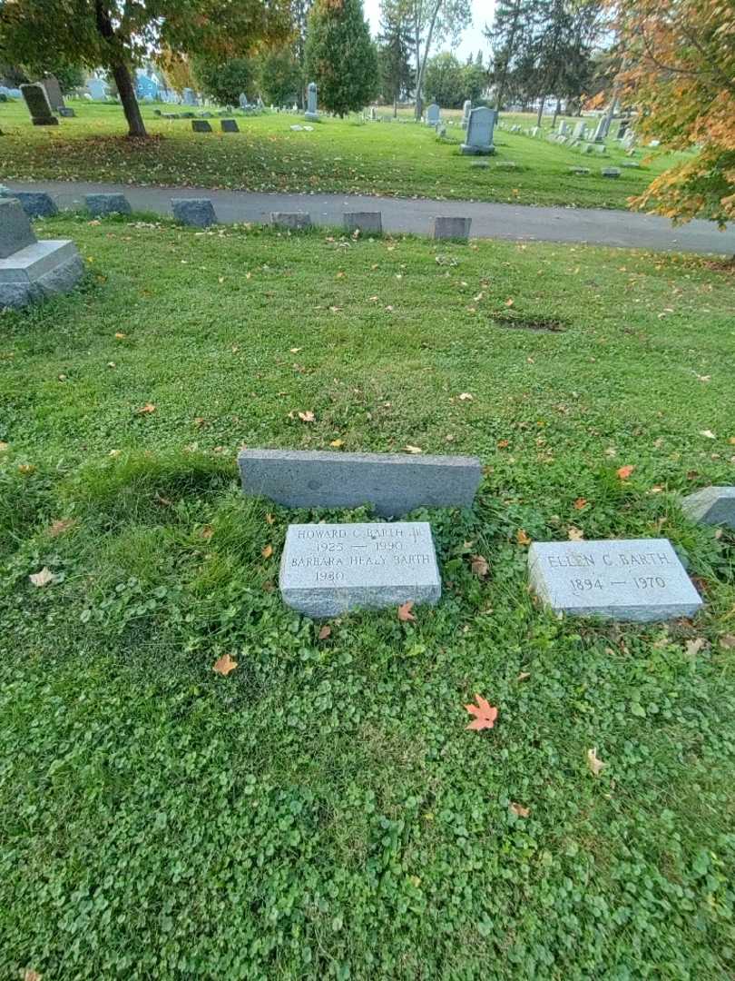 Barbara Healy Barth's grave. Photo 1