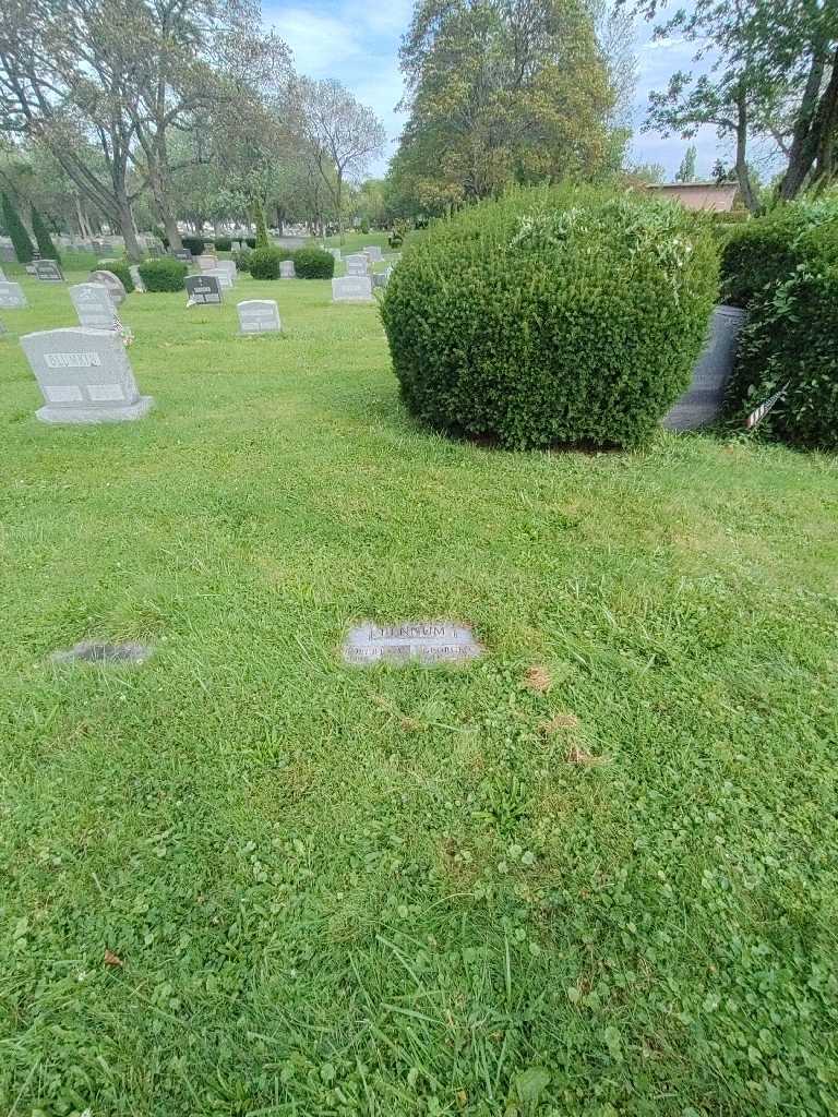 George C. Bennum's grave. Photo 2
