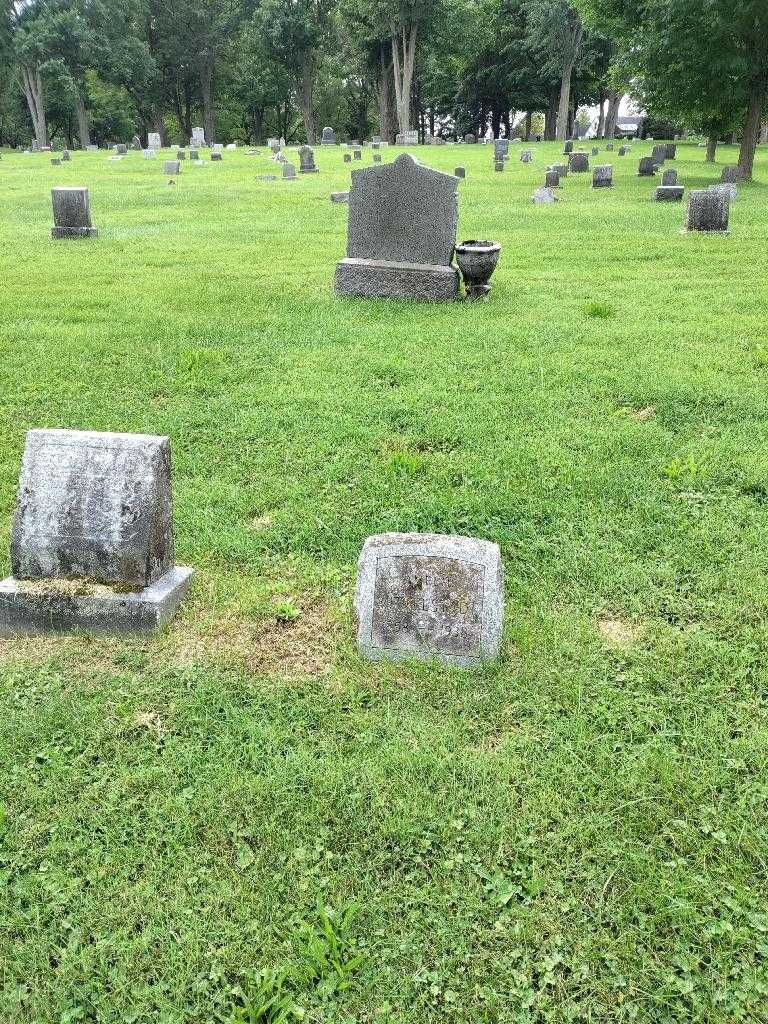 Amelie Mittelstadt's grave. Photo 1