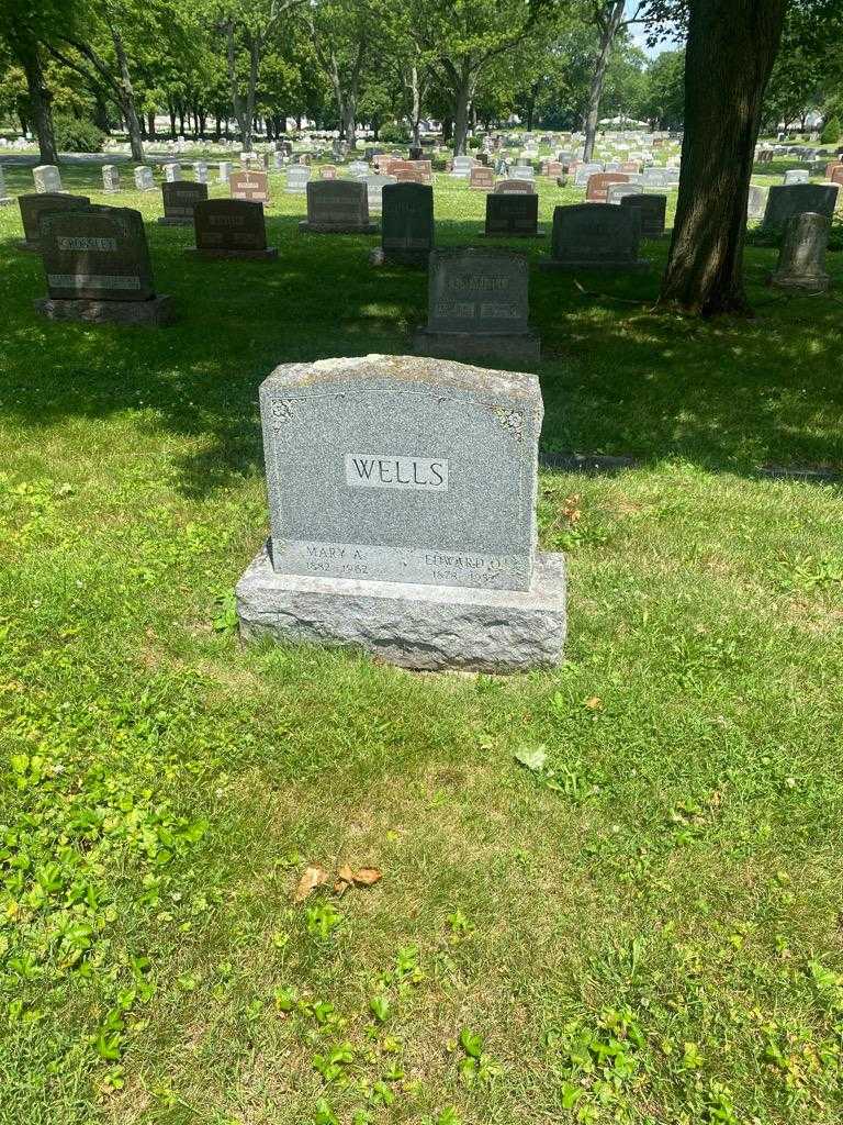 Mary A. Wells's grave. Photo 2